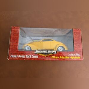 🏁 Ertl American Muscle “Posies” Swept-Back Coupe Die-Cast Model Car